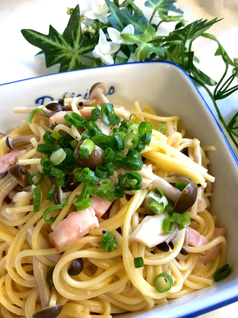 しめじとベーコンの和風パスタランチ🍝|みゆきさん