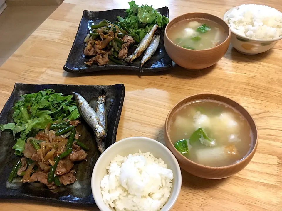 朝からがっつり‼︎生姜焼き、ししゃも、山芋のお味噌汁、宮崎産コシヒカリ新米届きました♬(●☌◡☌●)|さくたえさん