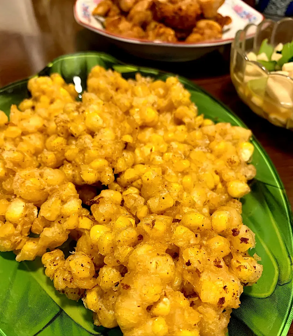 トウモロコシのから揚げ🌽|みっこちゃんさん