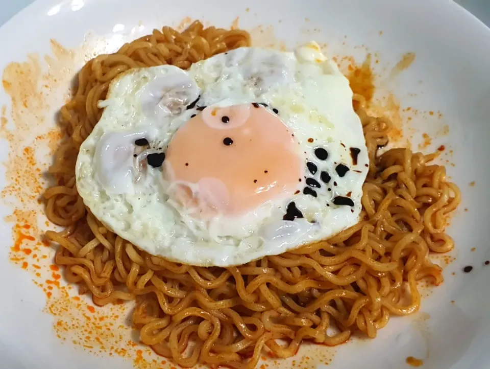 Super Spicy Maggi Mi Goreng 😋|🌷lynnlicious🌷さん