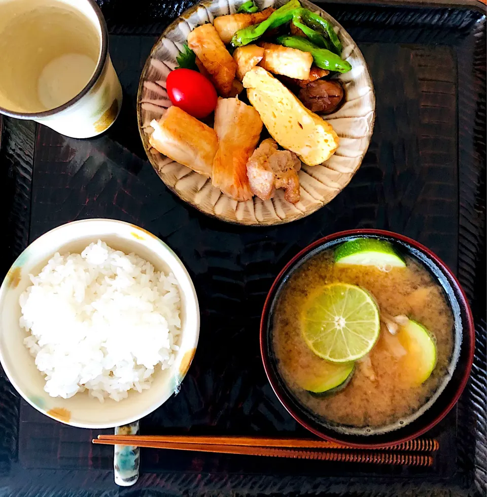 ズッキーニとまいたけ、ライムのお味噌汁|moricreampannaさん