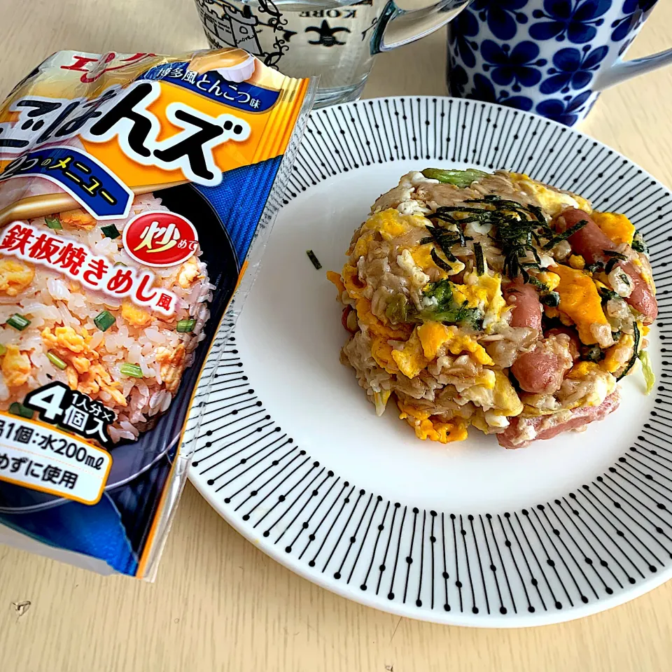 朝ごはん☺︎オートミール米化　プチっとごはんズでチャーハン|とまこ(*^o^*)さん