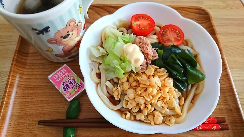 サラダうどん🍅|しまだ ちえこさん