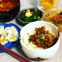 Snapdishの料理写真:肉味噌かけご飯|zappiさん