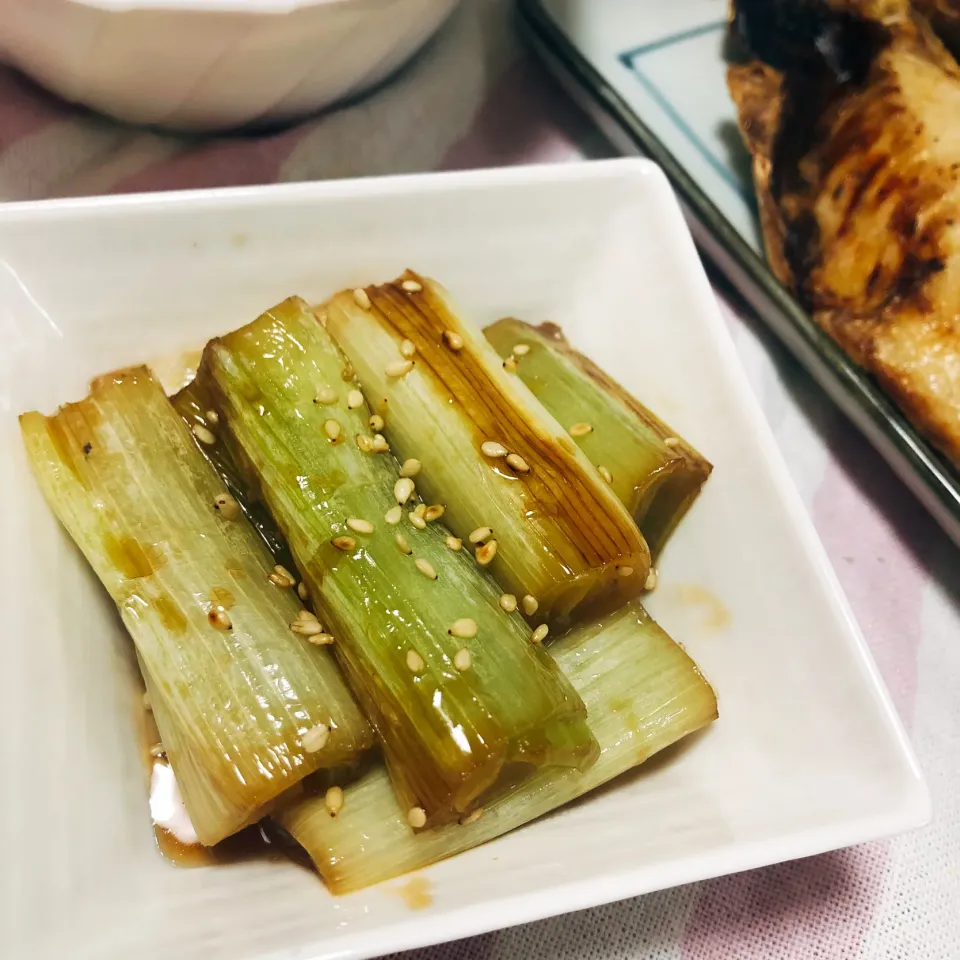 とろとろ焼きねぎ🍺|安侑美のロカボ日記✈︎さん