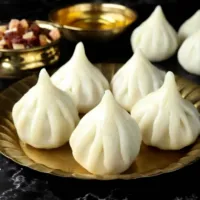 Snapdishの料理写真:Modak🙏
sweet made for lord Ganesha on the occasion of Ganesh Chaturthi 🙏🙏🙏|Twinkleさん