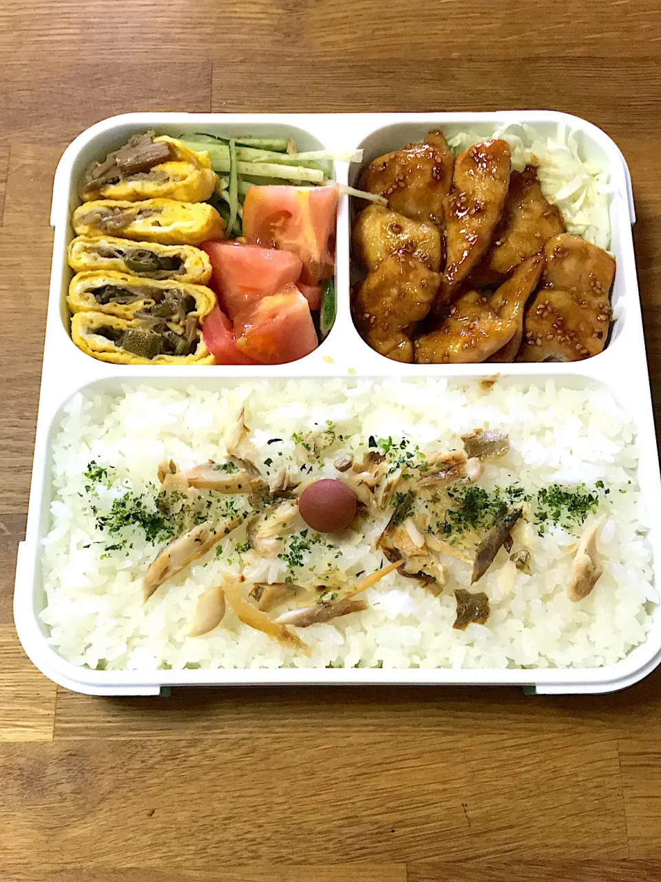 Snapdishの料理写真:鯵のほぐし身ごはん弁当　#フードマン|morimi32さん