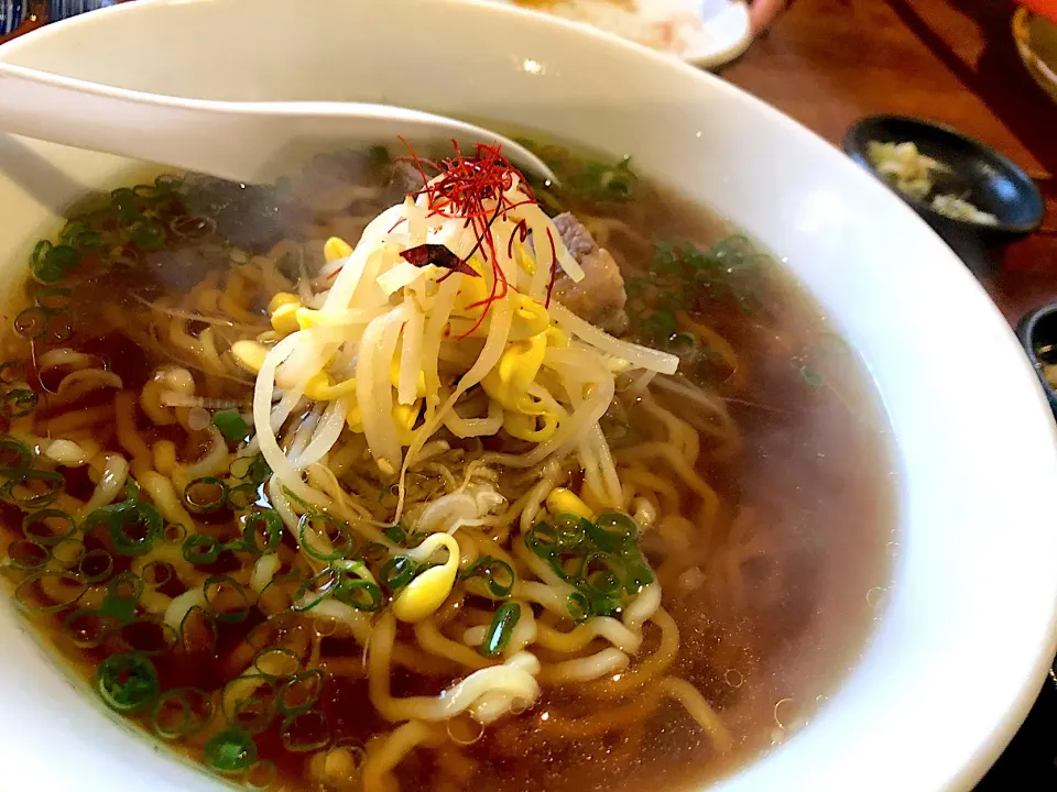 三年目の浮気で醤油ラーメン|きむらゆりかさん