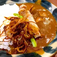 Snapdishの料理写真:カレーチャレンジ8 オニオンフライカレー|aikosさん