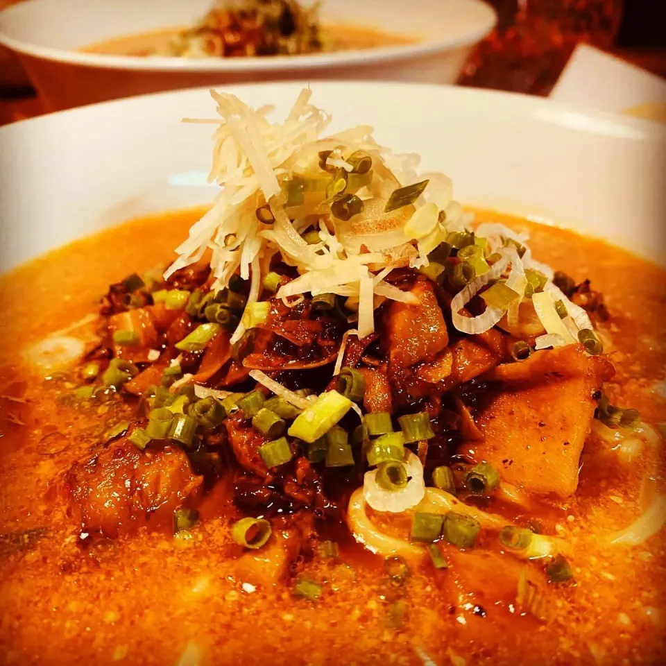 Freshly Made Very Spicy Tomato Miso Noodle Ramen Topped with Soy Butter Mushrooms and Negi #ramen #noodles #homecooking #homemade #spicy #chefemanuel #ilovecook|Emanuel Hayashiさん