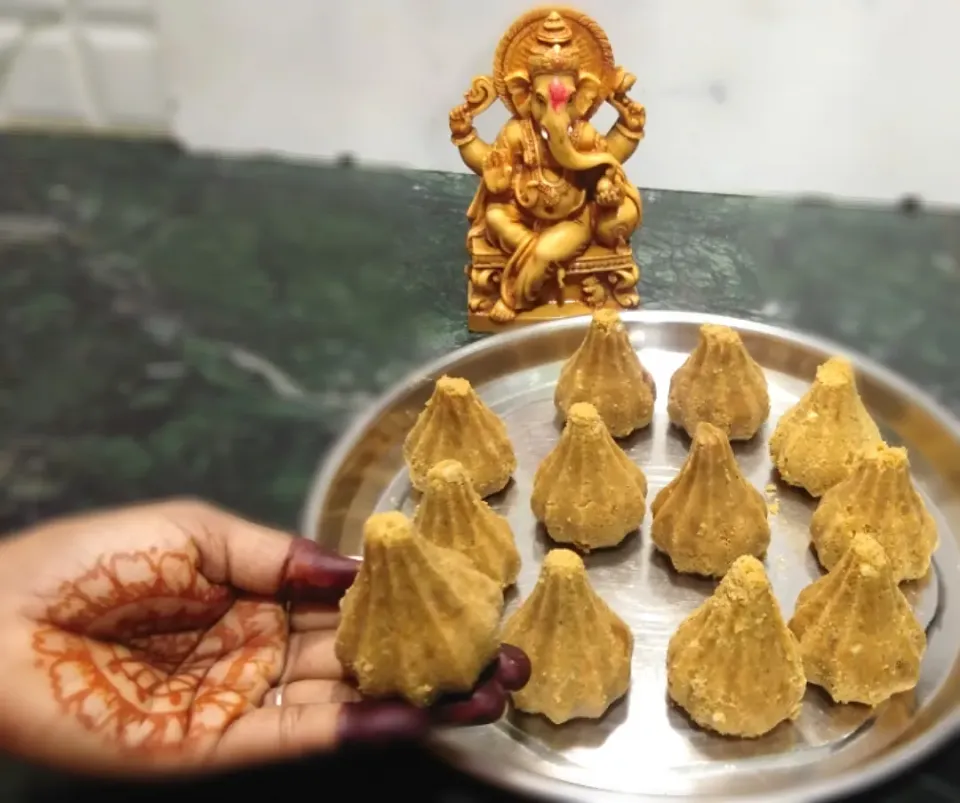 Snapdishの料理写真:modak|Anand Goudさん