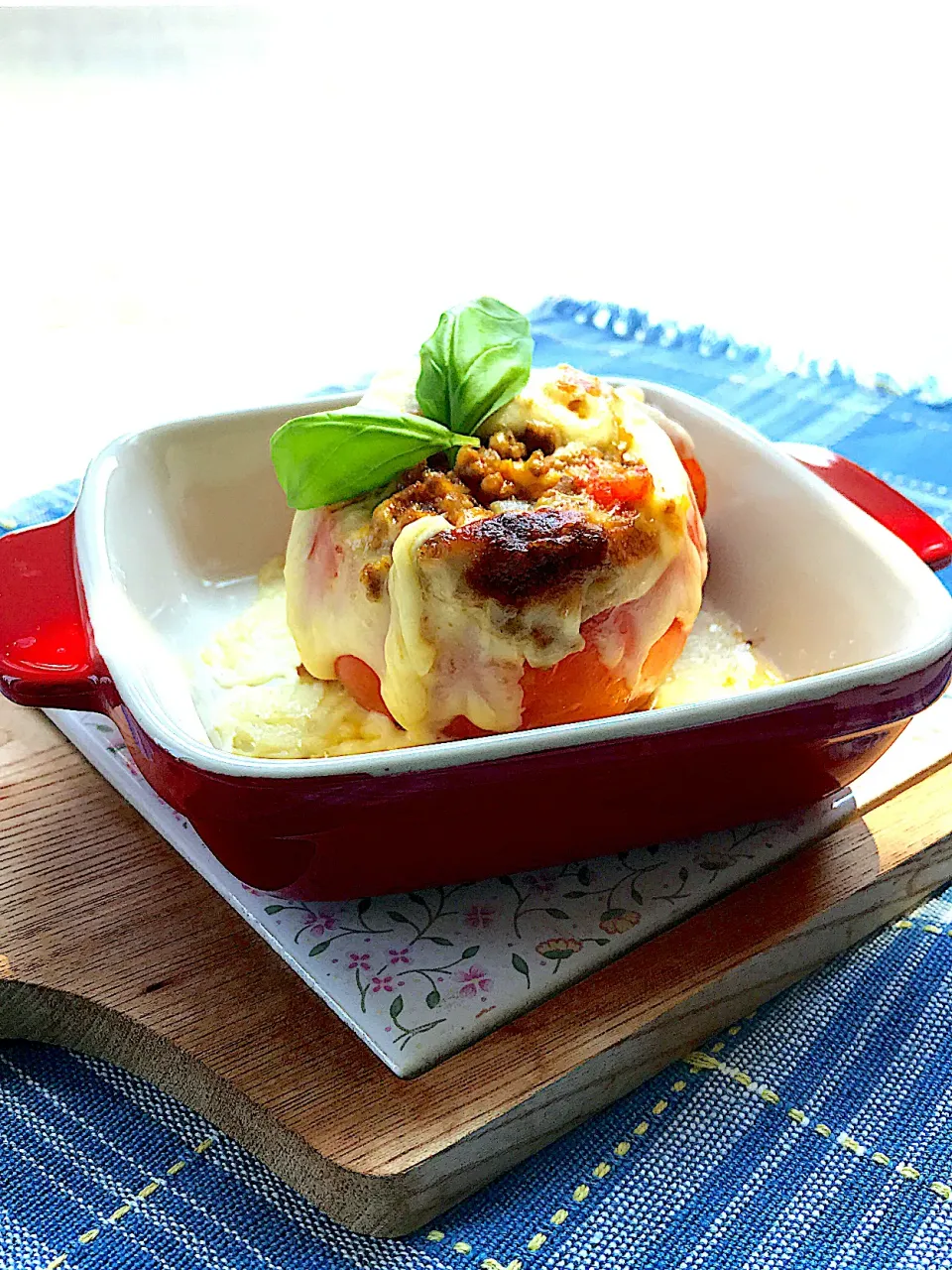 タコミート入りトマトのチーズ焼き🍅|サミカさん