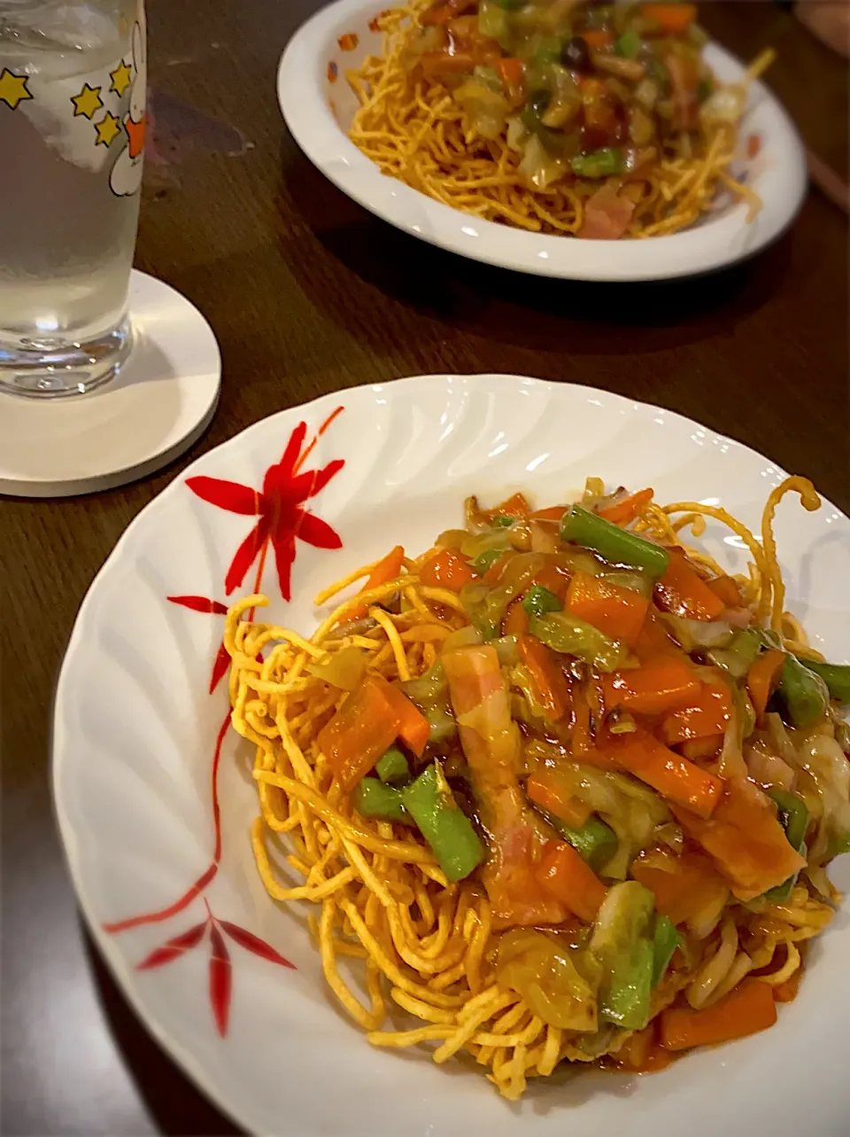 野菜とベーコンの餡掛けかた焼きそば　蕎麦茶　麦茶|ch＊K*∀o(^^*)♪さん