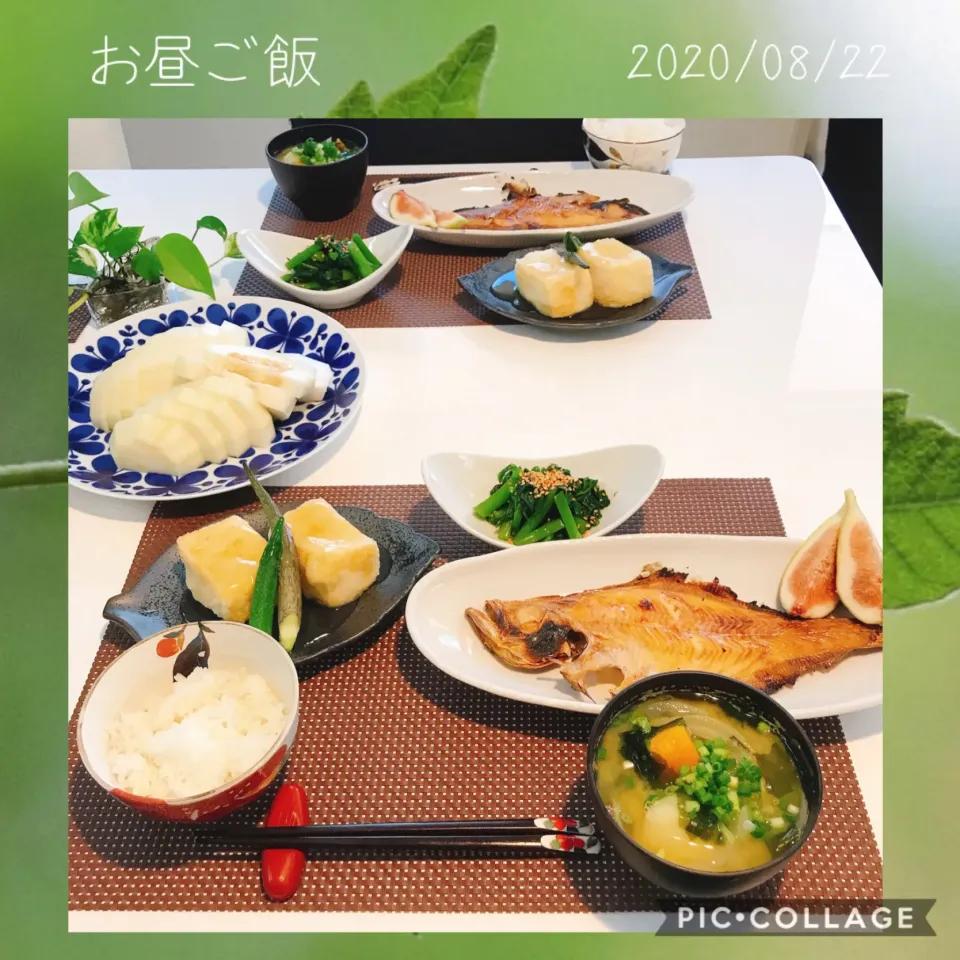 Snapdishの料理写真:#お昼ご飯#どんちっちカレイの干物#揚げ出し豆腐#つるむらさきのお浸し#お味噌汁（じゃが芋、かぼちゃ、玉ねぎ、わかめ、青ネギ）#マクワウリ|みすてりあすゆっこさん