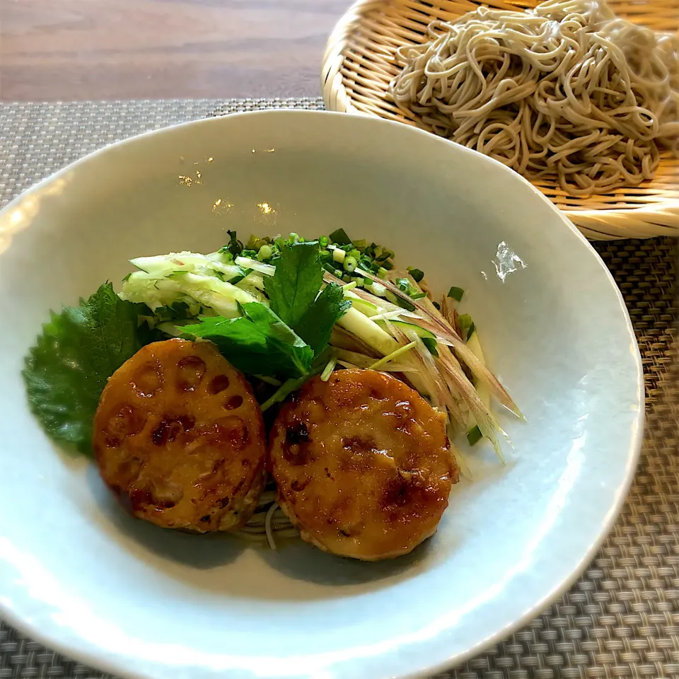 蓮根の鶏つくね挟み焼冷し蕎麦|saoricocoさん