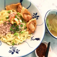 Golden Fish Wanton Noodle|Yyuen Chanさん