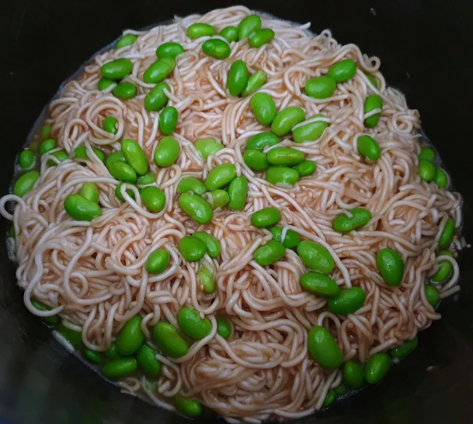 Scallion Oil Noodles w/ Edamame @ 葱油拌面|envymaqueenさん