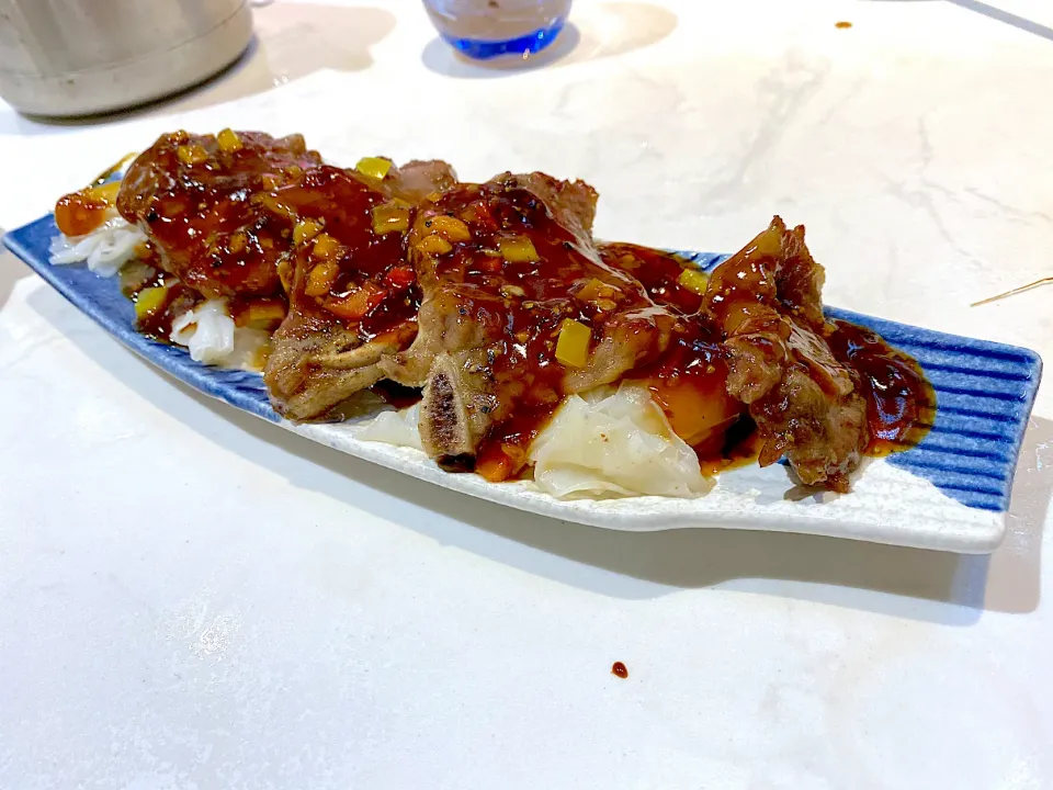 Short ribs with traditional Chinese noodles|skyblueさん