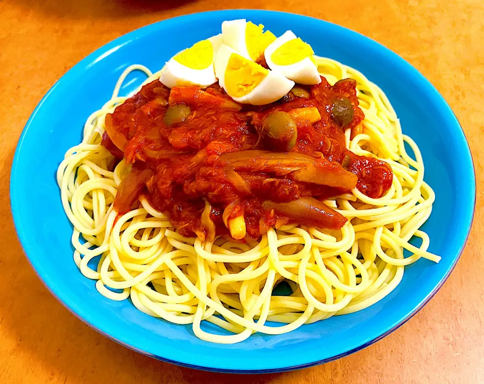 Spaghetti with mushroom + ginger flowers + tomato garlic sauce and boiling eggs|MI 「いどりす」さん