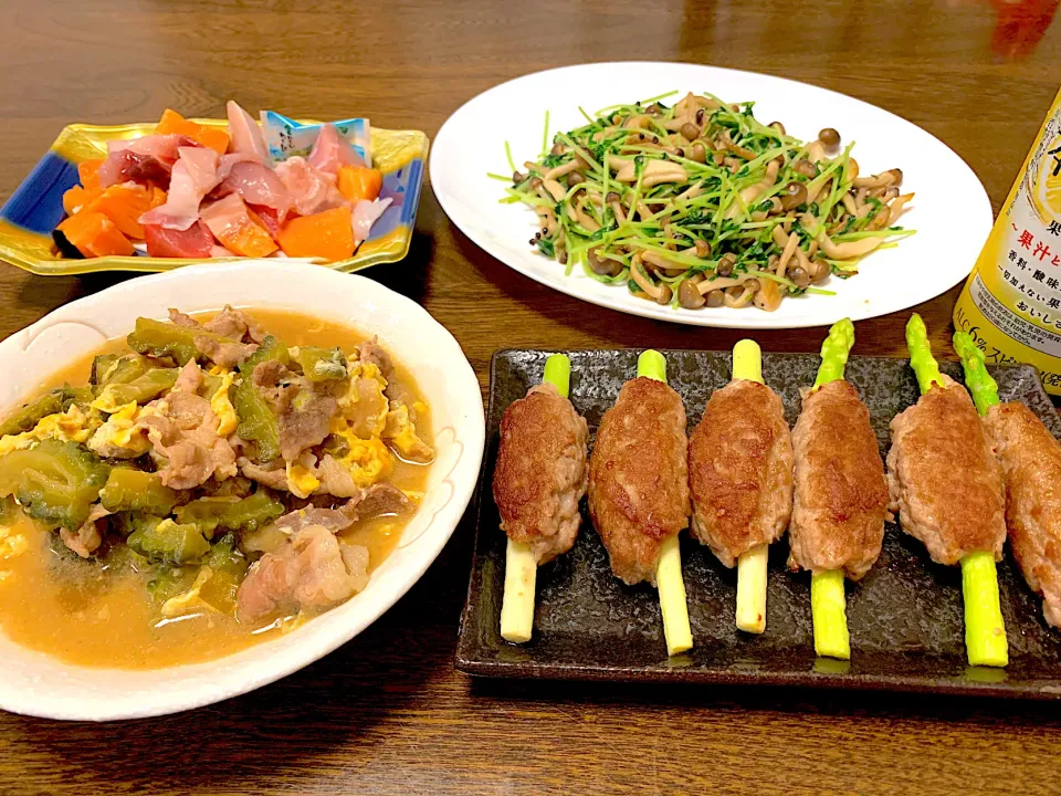 アスパラつくね、ゴーヤと豚肉の卵とじ、豆苗としめじの炒め物、お刺身|なちゃむさん