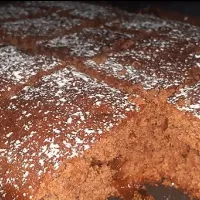 ginger chocolate brownies with some orange marmalade and a dust of cinnamon sugar|Molefe Mathuntshaさん