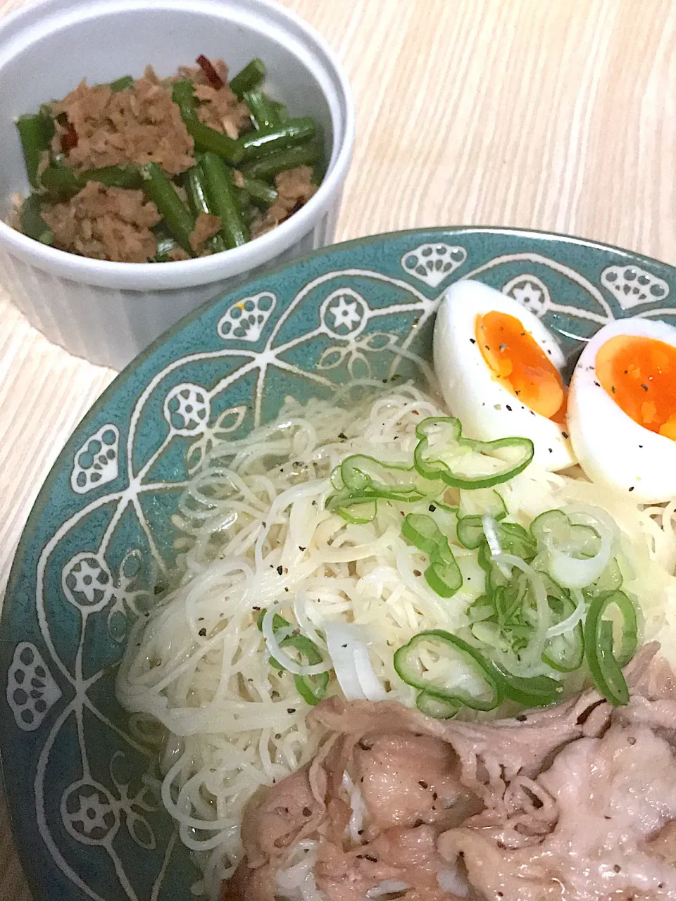 Snapdishの料理写真:塩ダレ素麺＆ニンニクの芽のツナ和え|のあママさん