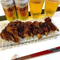 Snapdishの料理写真:甘酢スペアリブ🦴ポン酢、醤油、黒糖で黒酢パックなった😊甘酸っぱくて油濃くない、いくらでも食べれる一品です😋|yukiさん