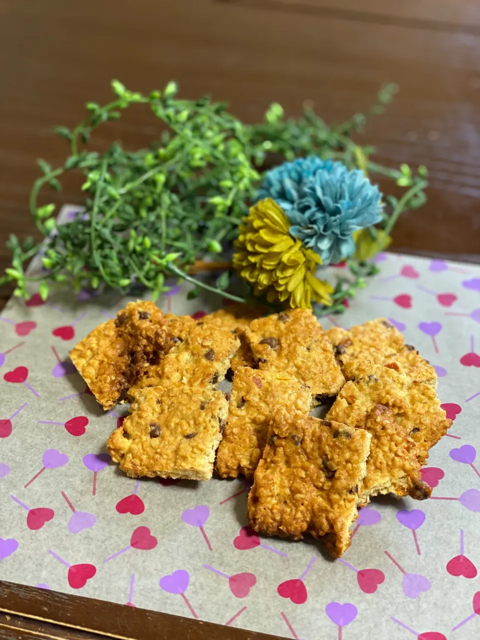 Snapdishの料理写真:ぷらっとさんの料理 ❤️オートミールとチョコチップクッキー❤️|TOMOさん