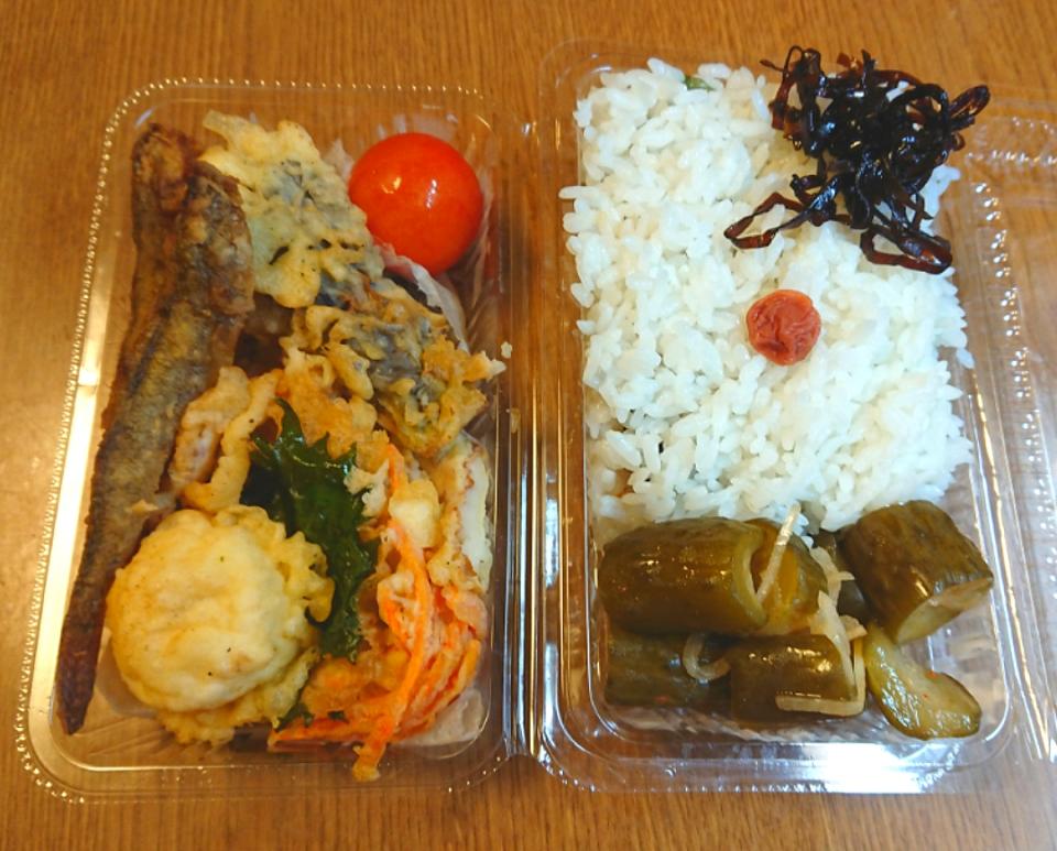 ハゼ唐揚げと天ぷら弁当 りょー Snapdish スナップディッシュ Id G5ve0a