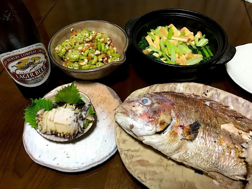 Snapdishの料理写真:2020.8.23 鯛の塩焼き🍻🍻🍻|ゆみずさん