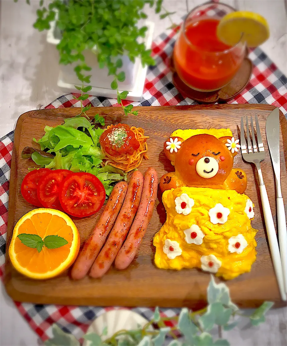 Snapdishの料理写真:クマちゃん🧸はねんね😴私は朝食🍽|AXさん