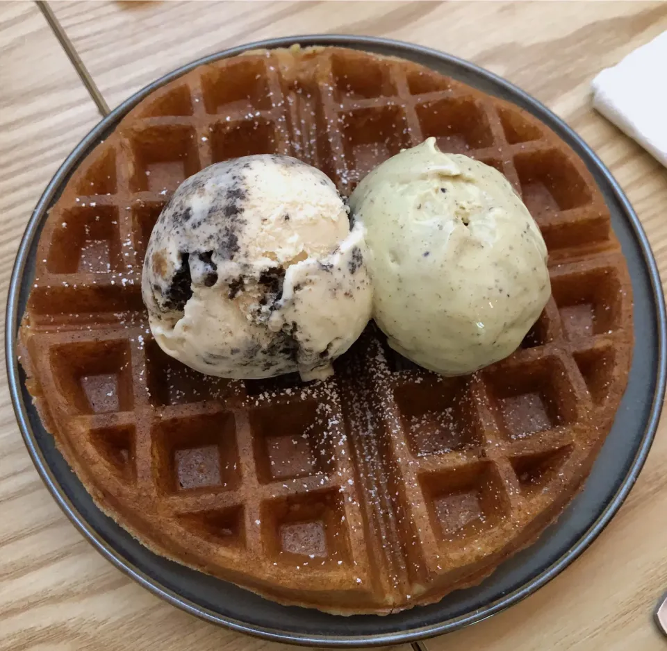 Brown butter sourdough waffle with ice cream...|princessjoさん