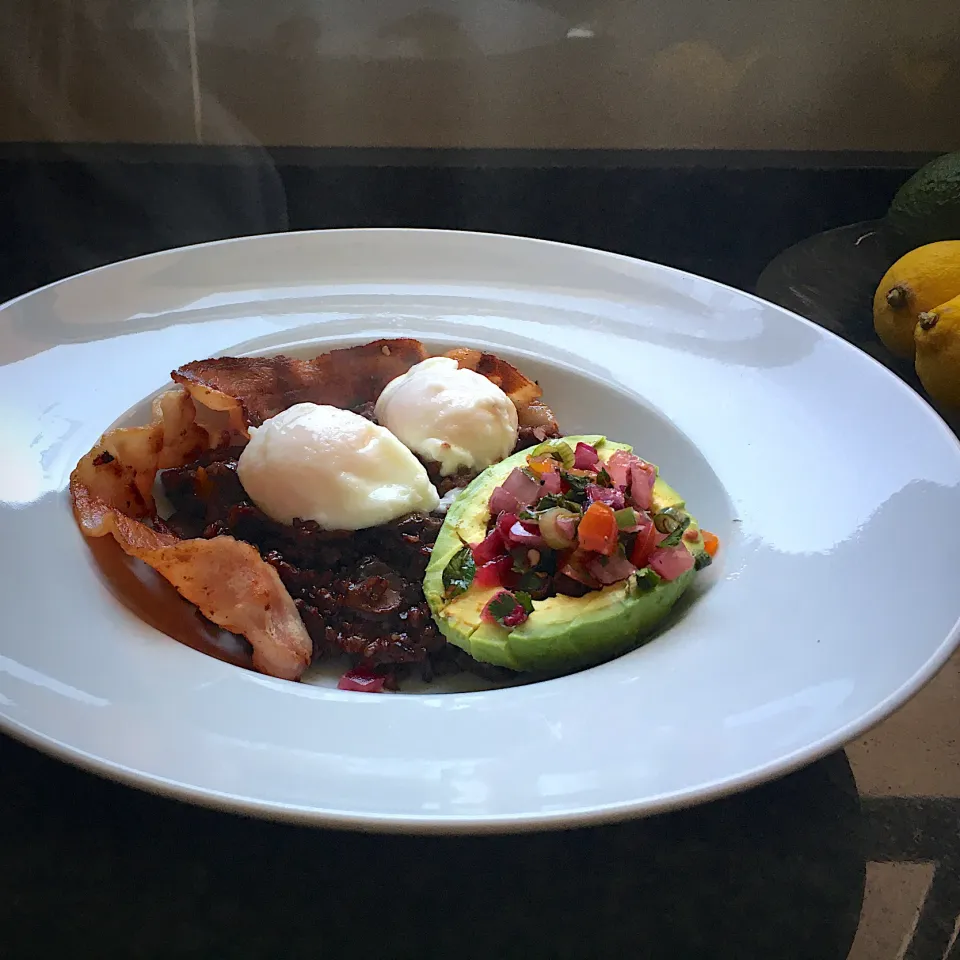 Breakfast Black Risotto with Bacon and Avo|QueenMbeeさん