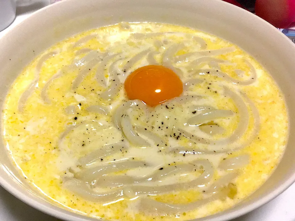 カルボナーラうどん|くるくるさん