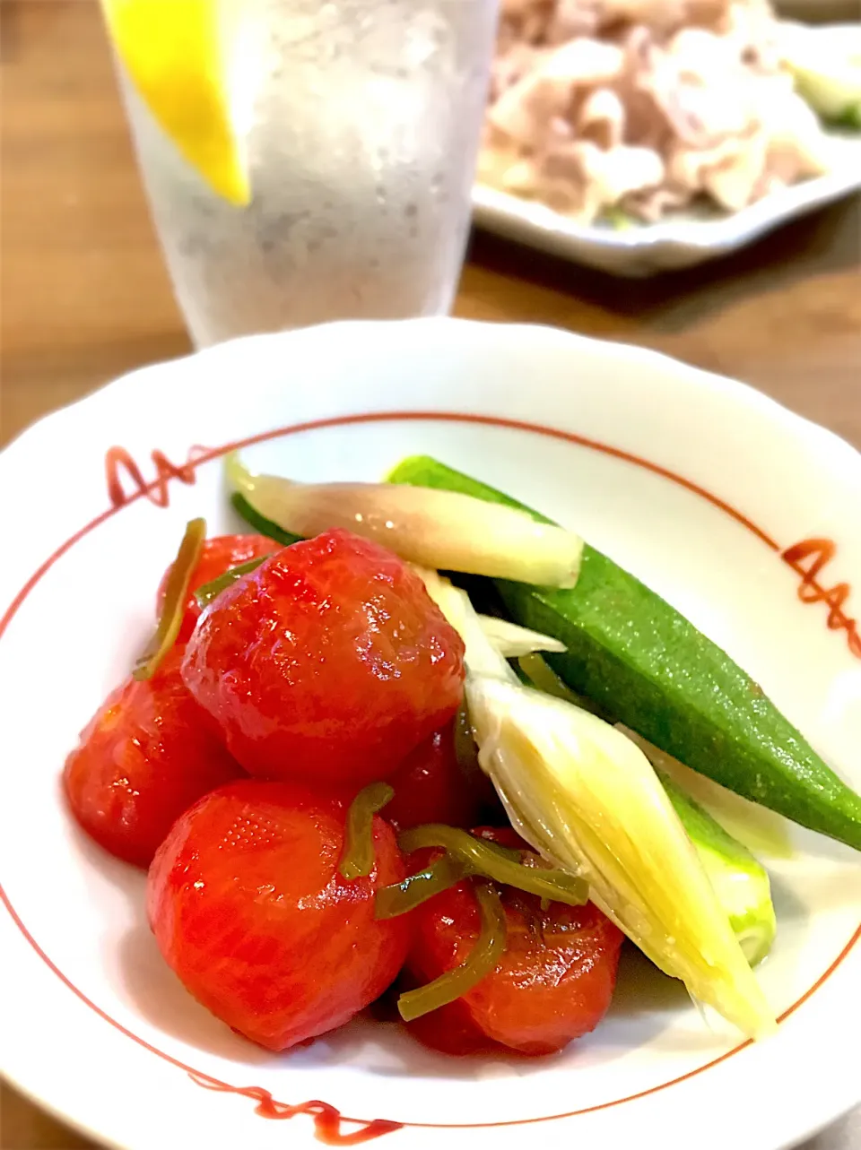 ミニトマト・茗荷・オクラの浅漬け。この夏の常備菜。今回は少し酢を利かせてみました。|リフルシャッフルさん