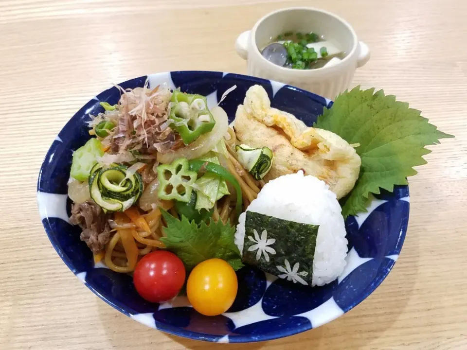 昼ごはん|ひんひさん