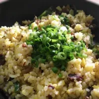 パック飯と牛肉缶の炒飯|缶詰レシピさん