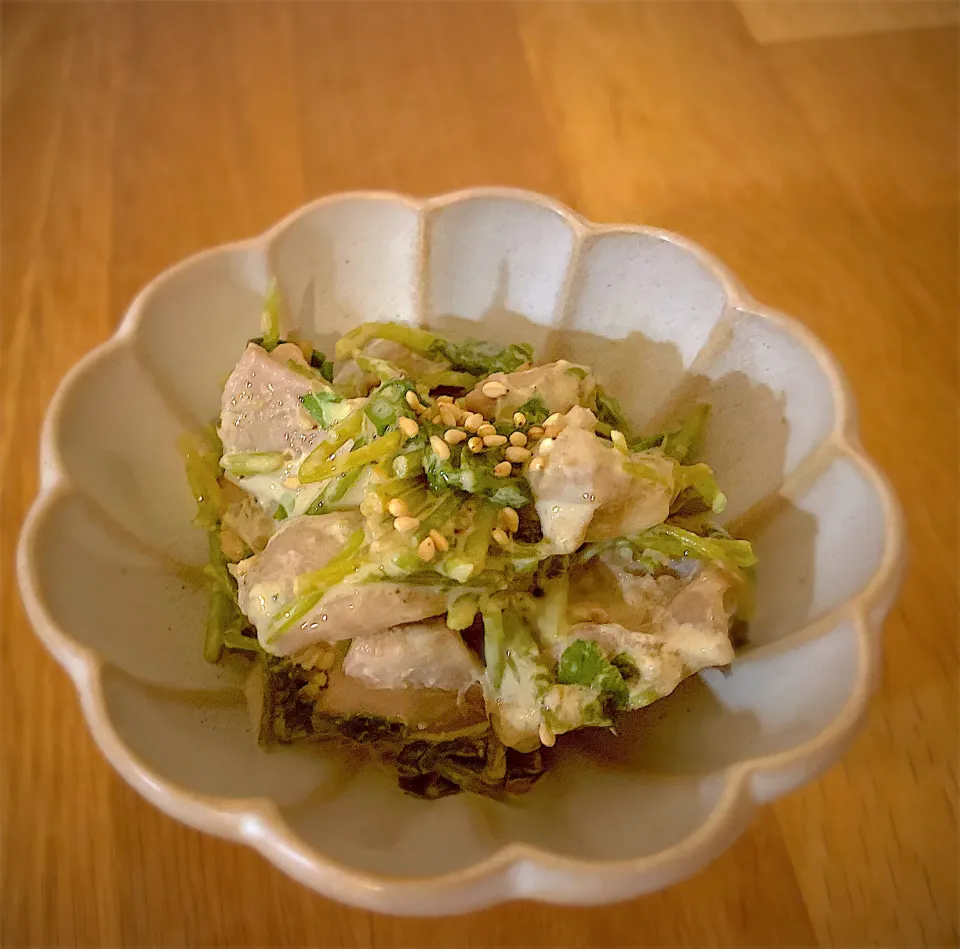 三つ葉と鶏もも肉の胡麻マヨサラダ|ATSUSHIさん