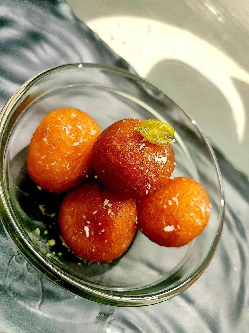 Snapdishの料理写真:Gulab Jamun 😋😋|Shreya Khatriさん