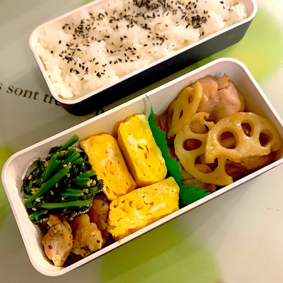 れんこんと鶏肉のきんぴら風・玉子焼き・ほうれん草のおひたし・マジックソルトチキン|sayaさん