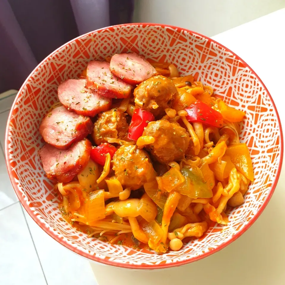 envymaqueen's dish Angel Hair Spaghetti w/ Bolognese Sauce + Smoked Duck|envymaqueenさん