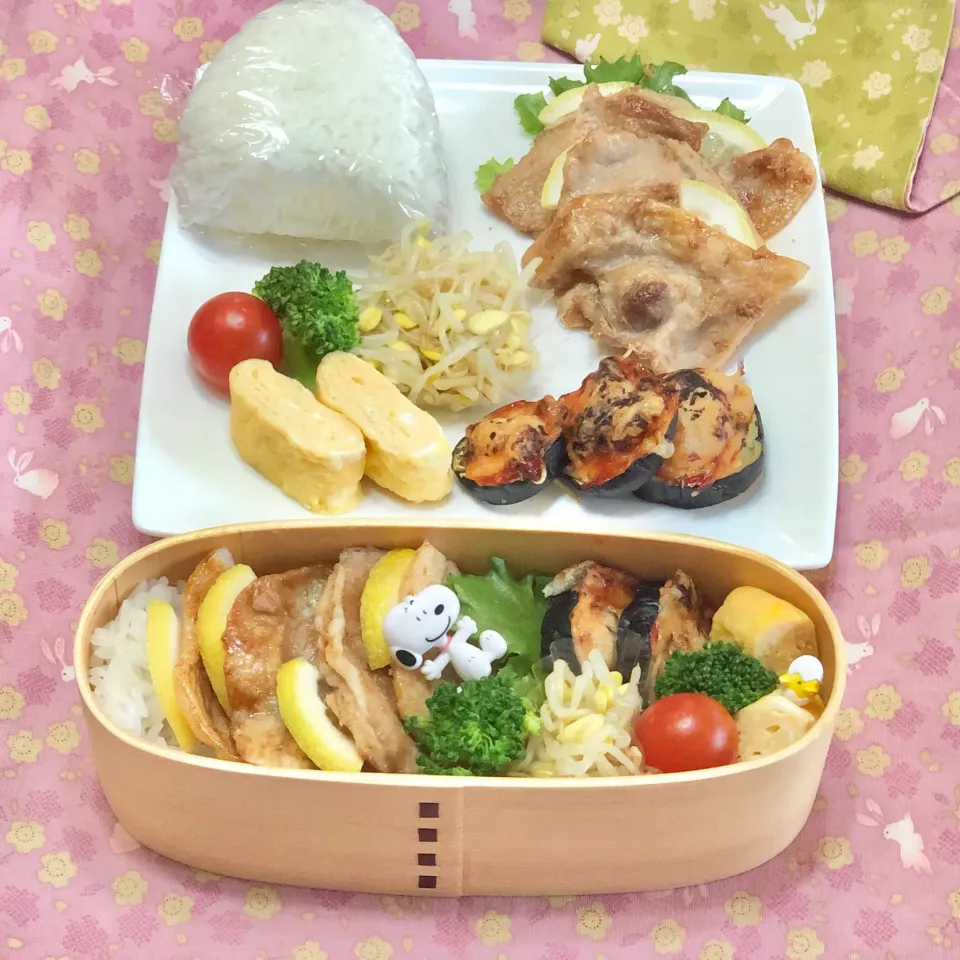 Snapdishの料理写真:豚肩ロースのレモンハーブグリル☘の💙ちゃんランチプレート❤️ちゃんお弁当　8/20木|sweet homeさん