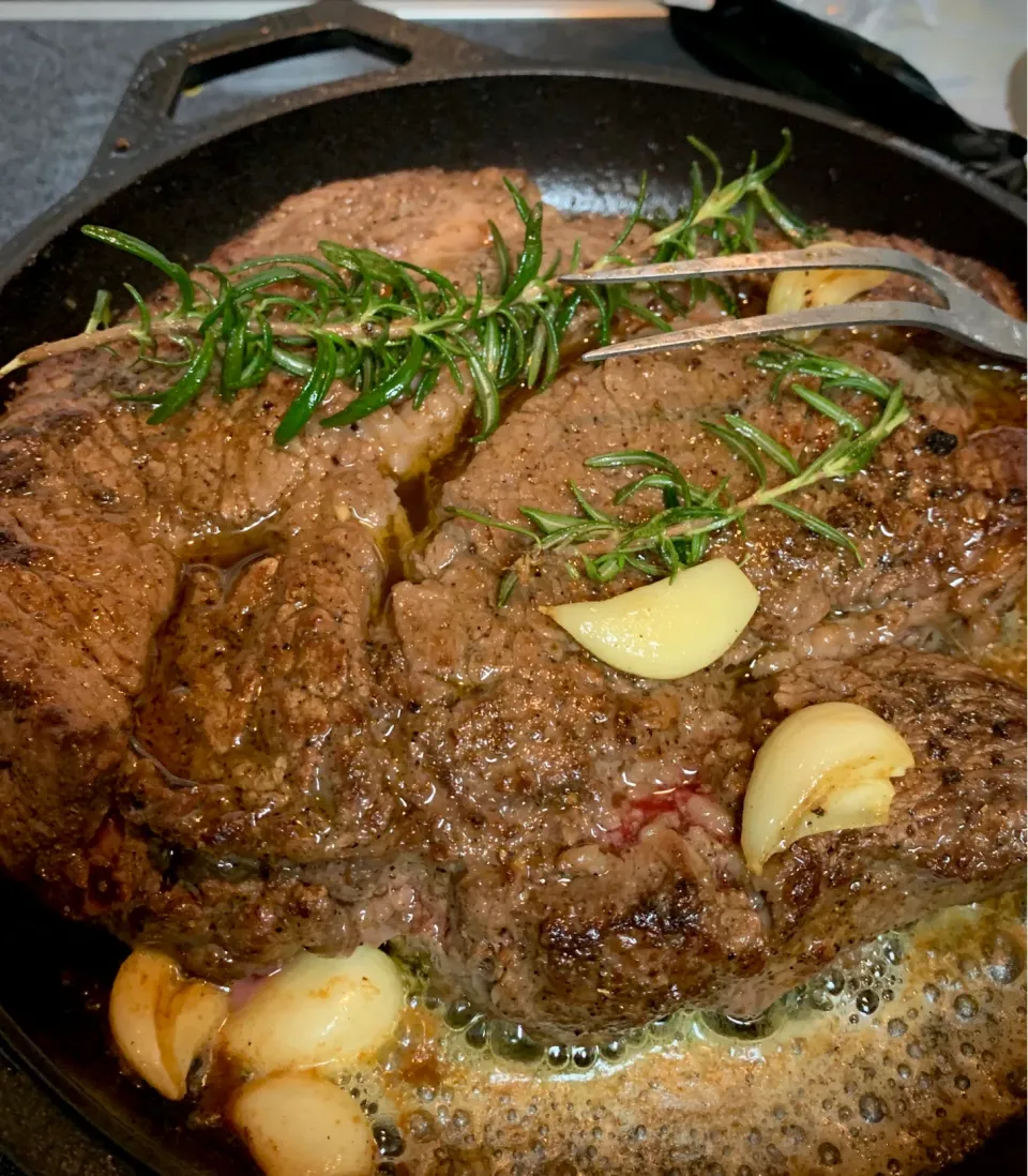 Cast Iron Ribeye Steak (3 lbs) pic1|gonbenさん