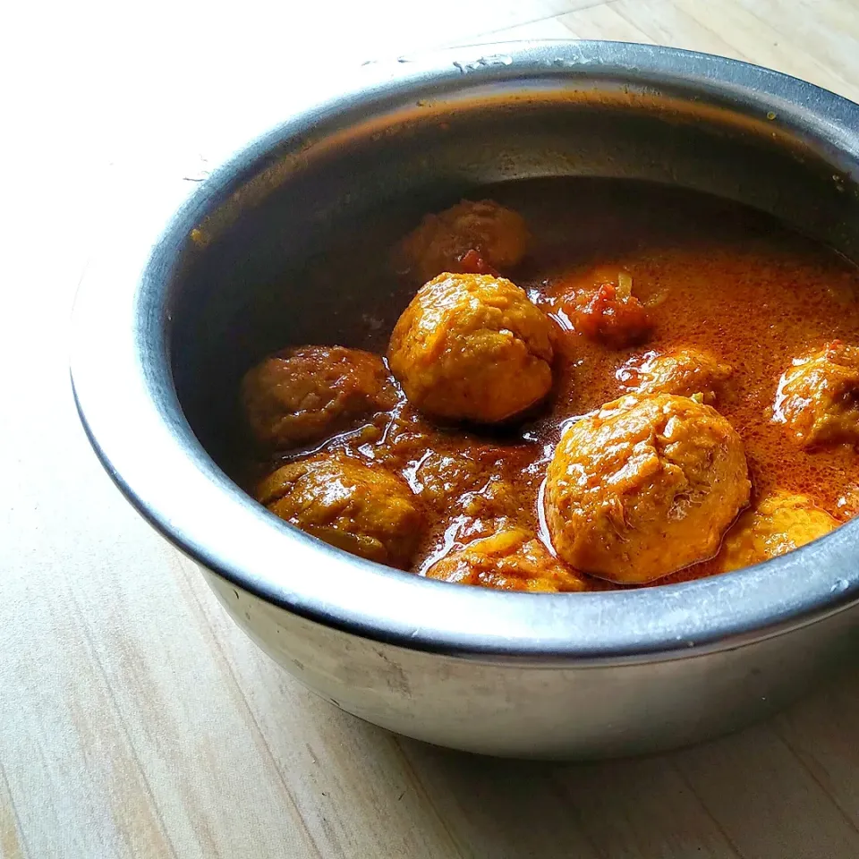 Snapdishの料理写真:Chicken Kofta Curry|anoorayさん