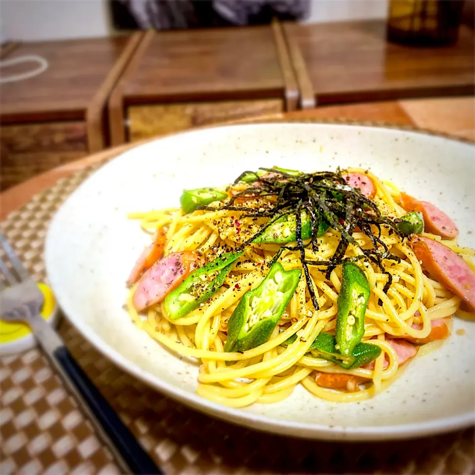 Snapdishの料理写真:オクラとウィンナーの麺つゆバターパスタ|ピノさん