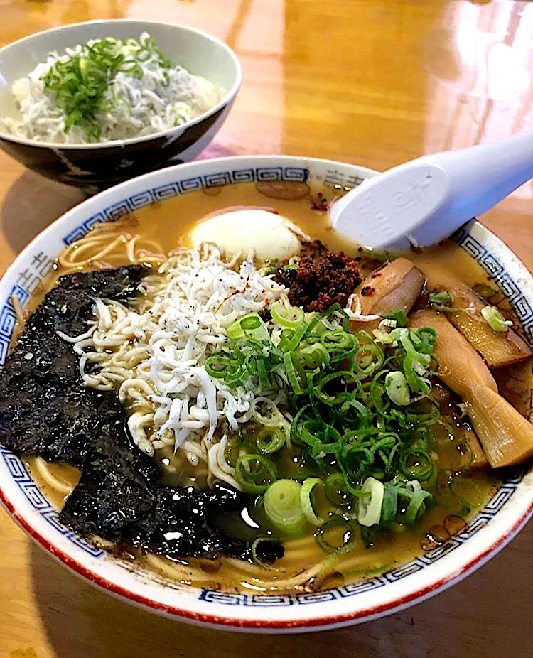 釜揚げしらすラーメン|ガク魁‼︎男飯さん