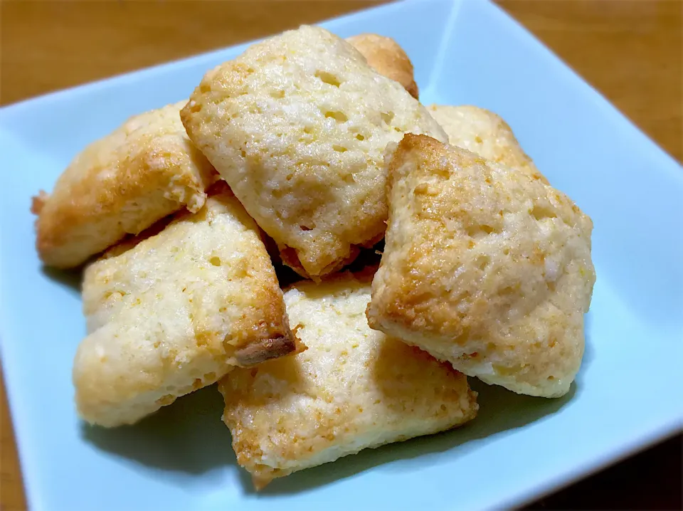 ざくざく＊ホワイトチョコ入りレモンスコーン|ちほんぽさん