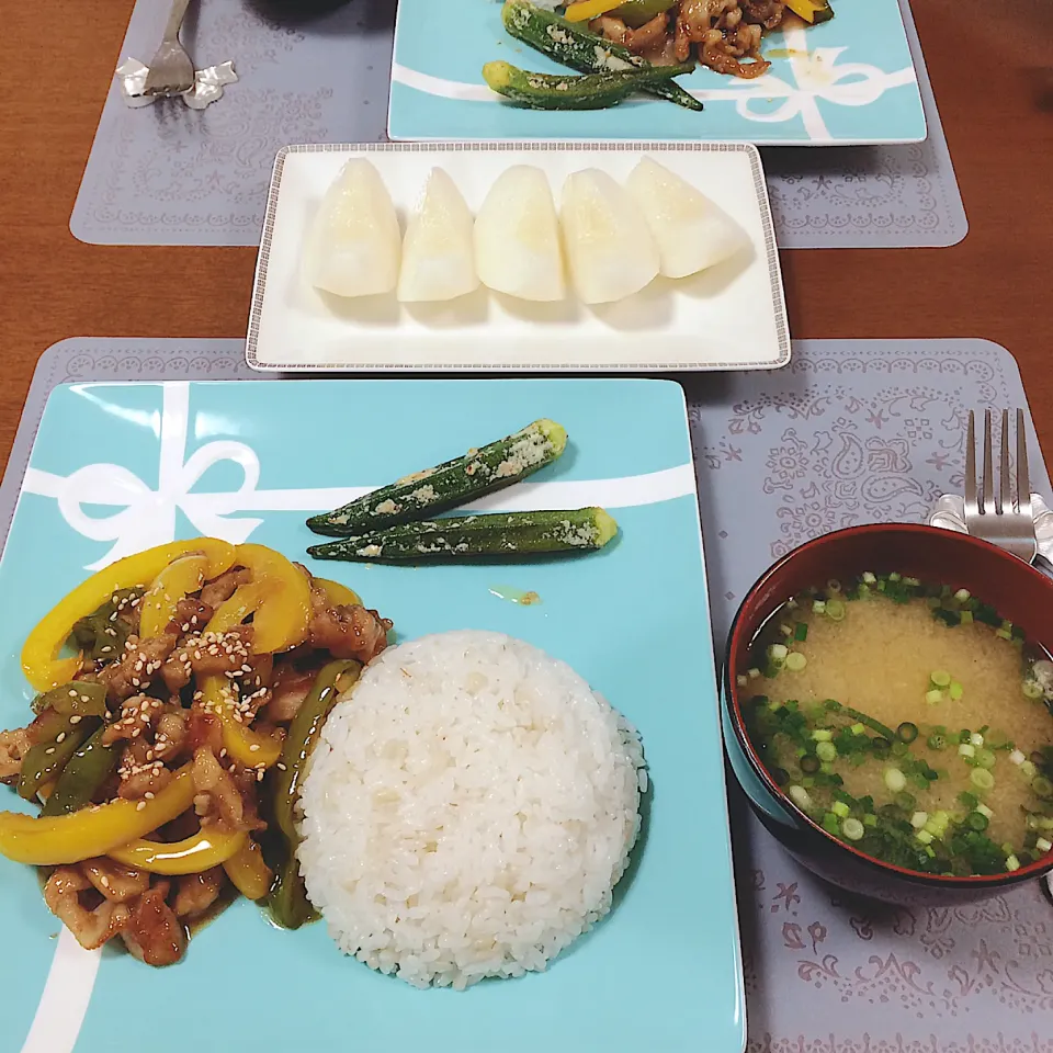 豚こまとピーマンパプリカの甘酢炒め🍚|waiwaiさん