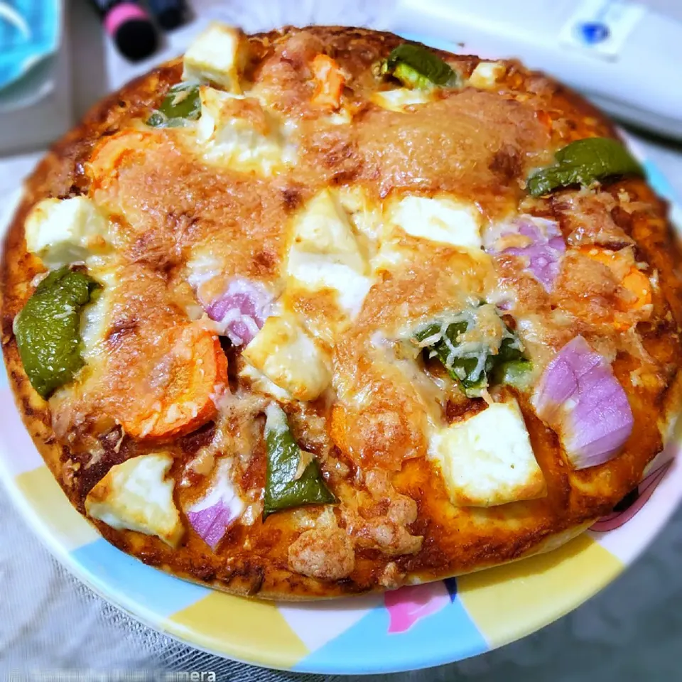 rich paneer pizza homemade|IndianHands🙏さん