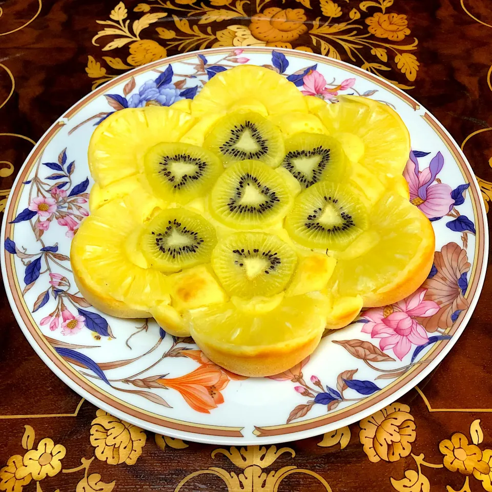 パイナップル🍍キウイ🥝ヨーグルト麹甘酒ケーキ💐|henryさん